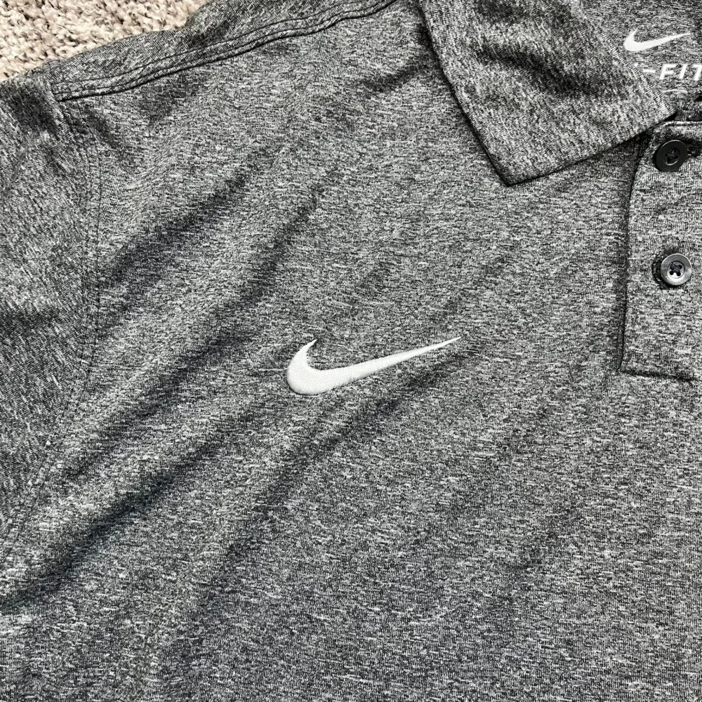 Vanderbilt Commodores mens M shirt Nike Dri Fit Polo Gray Golf Short Sleeve